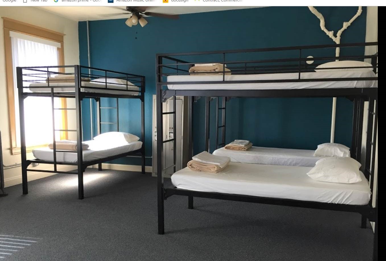 Bedrooms Metal UNI Bunkbed 11th Ave Hostal