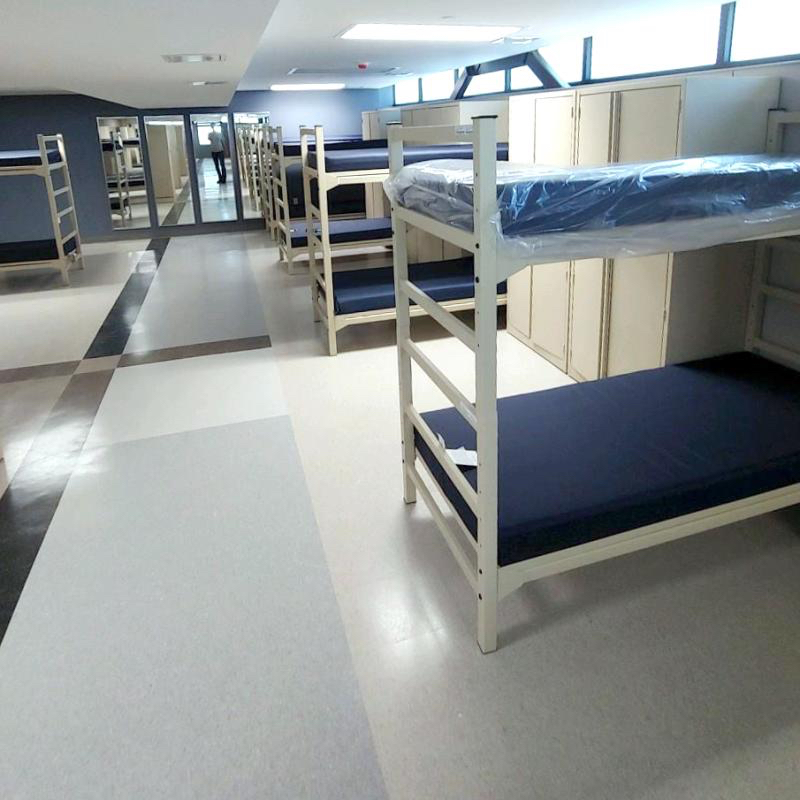 MIL200SQ-ADJ Bed-FtJ 2
